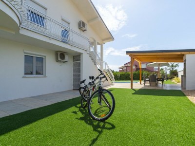 Villa Entspannende Villa in der Nähe von Porec mit Pool - Outdoor photo 13