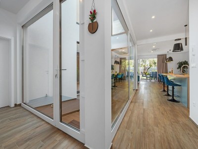 Villa Villa mit Pool, Spielzimmer, Garten - Features photo 26