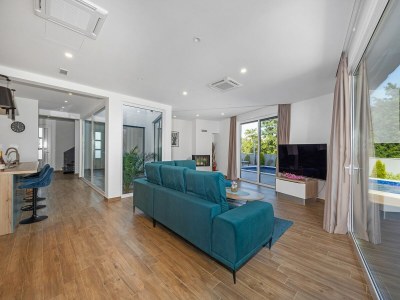 Villa Villa mit Pool, Spielzimmer, Garten - Features photo 33