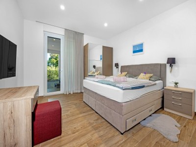 Villa Villa mit Pool, Spielzimmer, Garten - Features photo 35