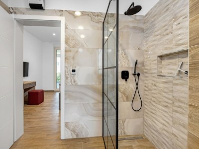 Villa Villa mit Pool, Spielzimmer, Garten - Features photo 41