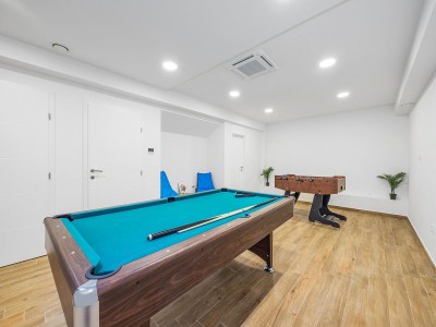 Villa Villa mit Pool, Spielzimmer, Garten - Outdoor photo 46