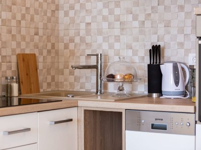 Apartment Tastefully designed apartment in Karlobag - Features photo 19