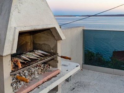 Apartment Tastefully designed apartment in Karlobag - Features photo 21