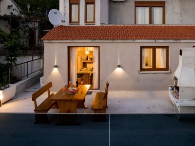 Apartment Tastefully designed apartment in Karlobag - Outdoor photo 30