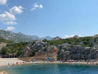 Apartment Wohnung mit Pool in Karlobag - Environment photo 11