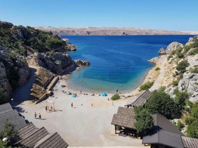 Apartment Wohnung mit Pool in Karlobag - Environment photo 34