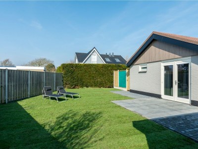 Holiday house Wellness Home by Dutch Coast with Sauna - Outdoor photo 13