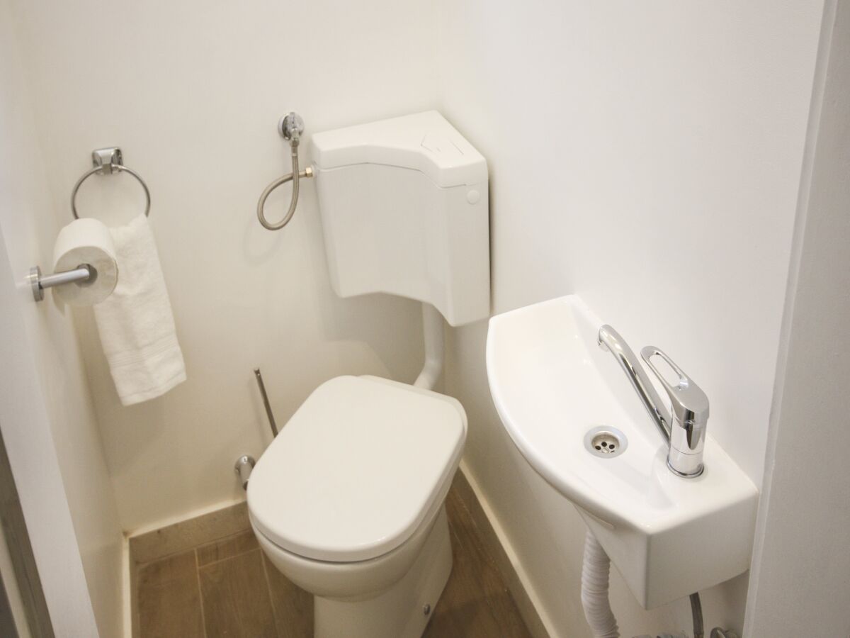 Apartment Apartment Goge - One-Bedroom Apartment with Balcony - Features photo 5