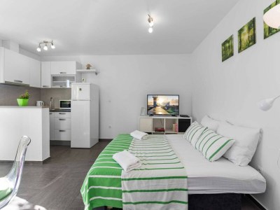 Apartment Charming studio apartment in Bilice - Features photo 6