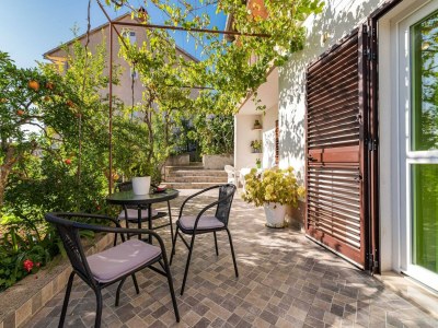 Apartment Charming studio apartment in Bilice - Outdoor photo 35