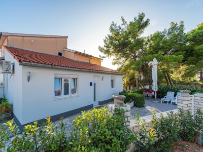 Apartment One-bedroom apartment near beach - Outdoor photo 2