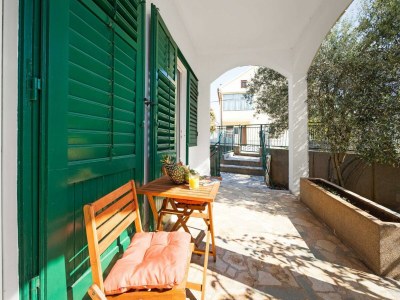 Apartment Spacious apartment in Brodarica with garden - Outdoor photo 25