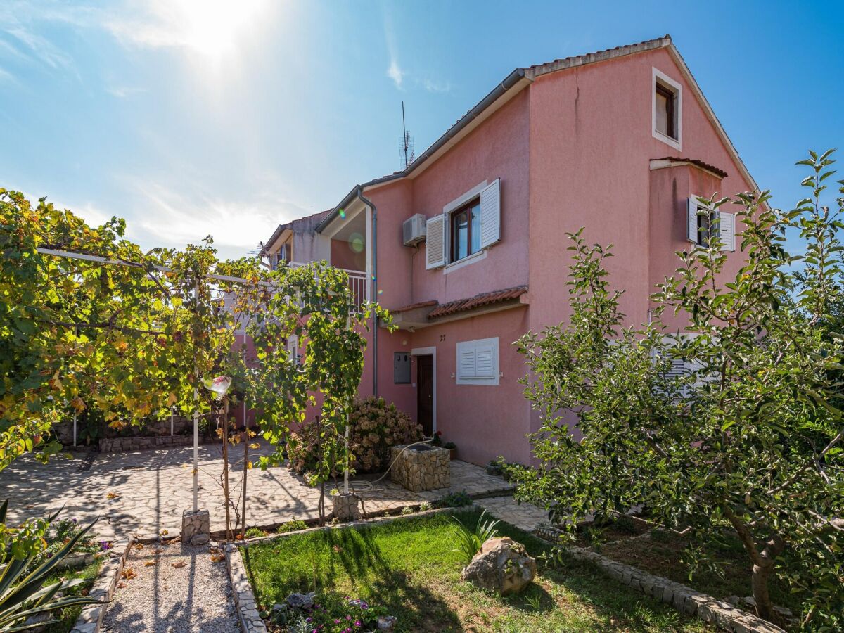 Apartment Wohnung in Brodarica nahe Strand Gaj