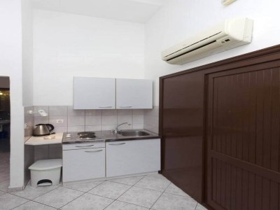 Apartment Wohnung in Brodarica am Sandstrand - Features photo 13