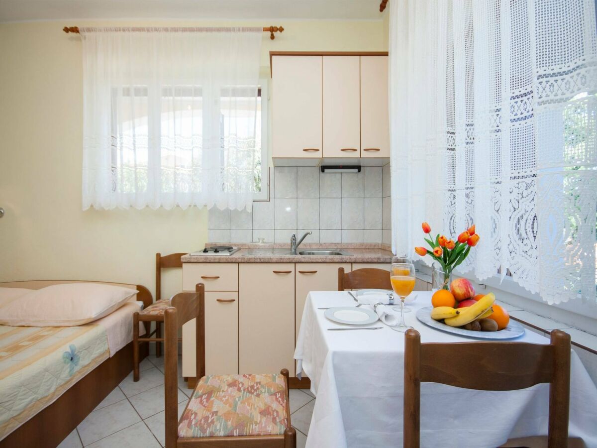 Apartment Inviting studio apartment in Primošten - Features photo 4