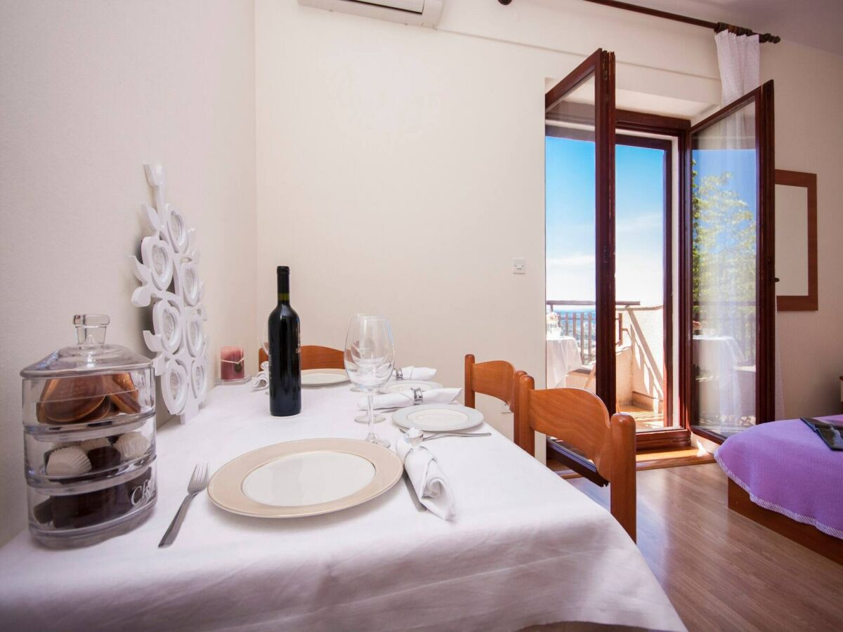 Apartment Scenic holiday apartment in Primošten