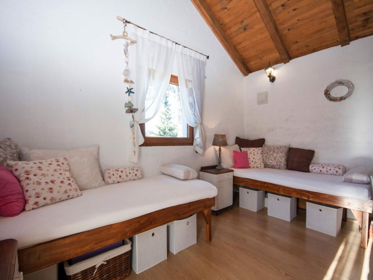 Apartment Beautiful apartment near Beach Zvizda