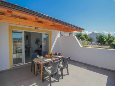 Apartment Zwei-Zimmer-Wohnung in Jezera - Outdoor photo 7