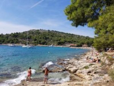 Apartment Three-bedroom apartment in Murter - Environment photo 18