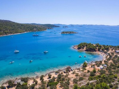 Apartment Three-bedroom apartment in Murter - Environment photo 21