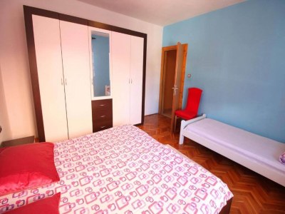 Apartment Apartment in Dinjiška by the Beach - Features photo 6