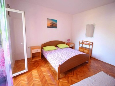 Apartment Apartment in Dinjiška by the Beach - Features photo 15