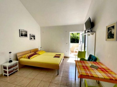 Apartment Studio in Brgulje direkt am Strand - Features photo 8