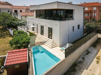 Villa Wunderschöne Villa mit Meerblick in Premantura - Outdoor photo 12