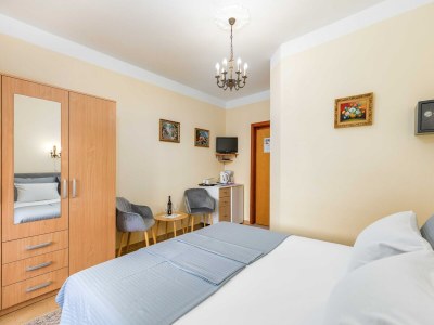 Villa Double Room in Fažana - near the Beach - Features photo 15