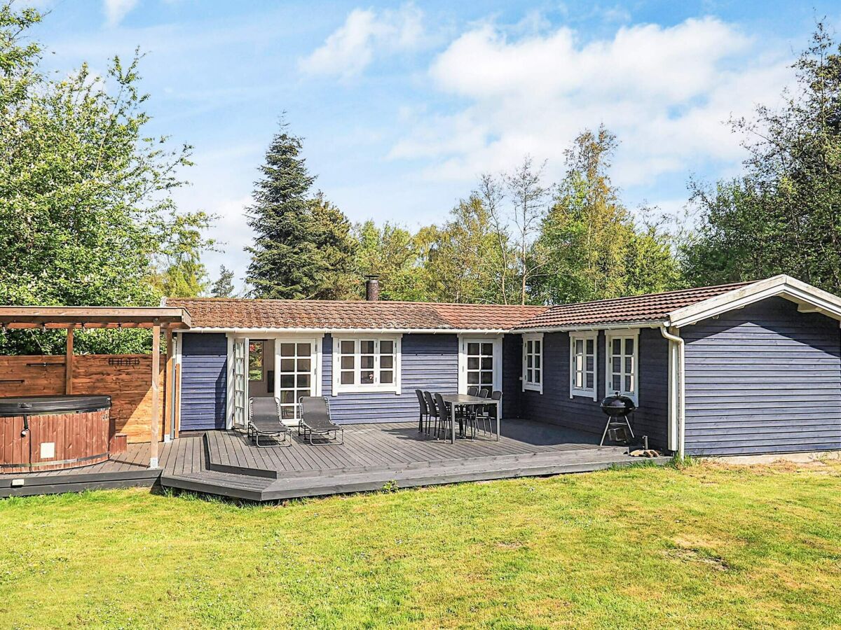 Holiday house 6 person holiday home in Gedser