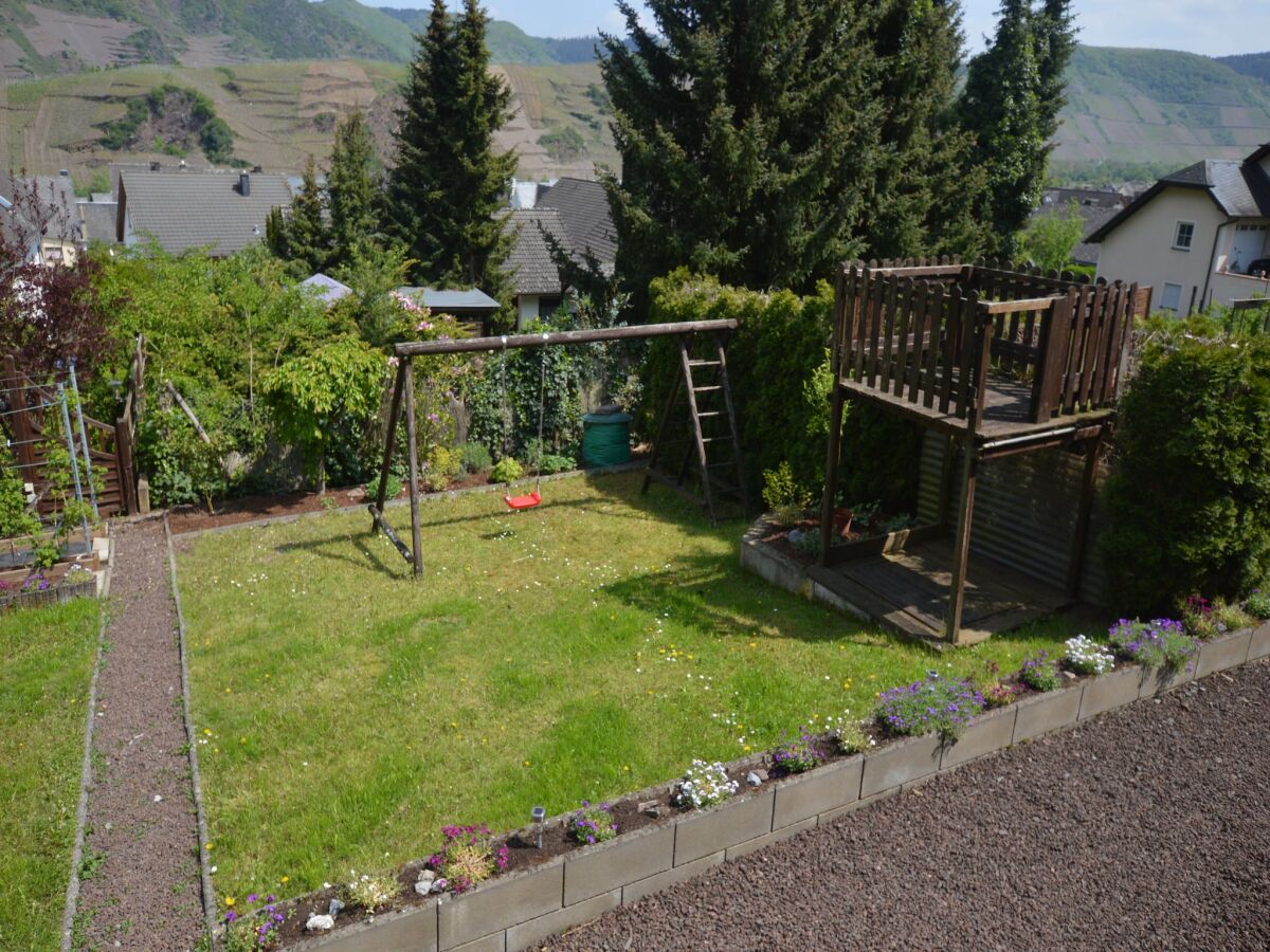 Holiday house Holiday home in the Eifel with balcony