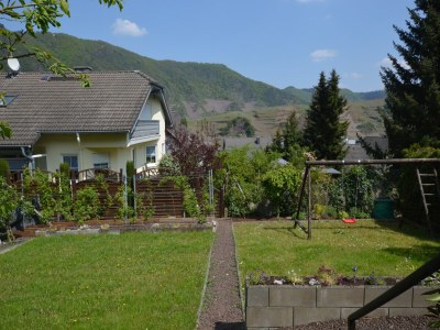 Holiday house Holiday home in the Eifel with balcony - Outdoor photo 4
