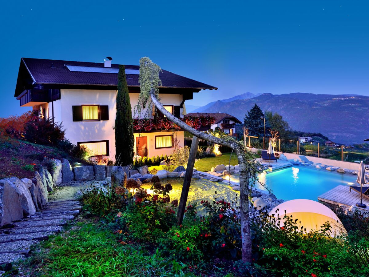 Holiday apartment Geranienhof - Holiday Apartment No.5 - Outdoor photo 4