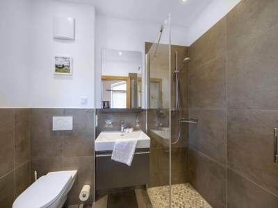 Holiday park Stylish Chalet by Ski Slopes - Features photo 25