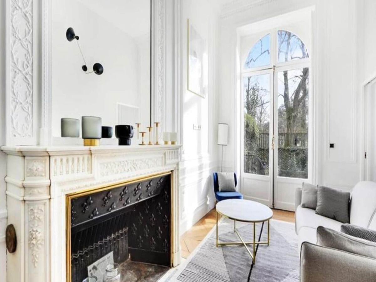 Apartment Maison Labruyère – Royal Garden Suite - Features photo 5