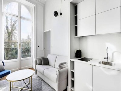 Apartment Maison Labruyère – Royal Garden Suite - Features photo 7