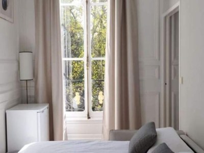 Apartment Maison Labruyère – Royal Garden Suite - Features photo 19