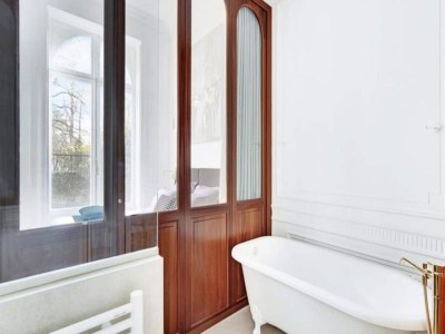 Apartment Maison Labruyère – Royal Garden Suite - Features photo 25