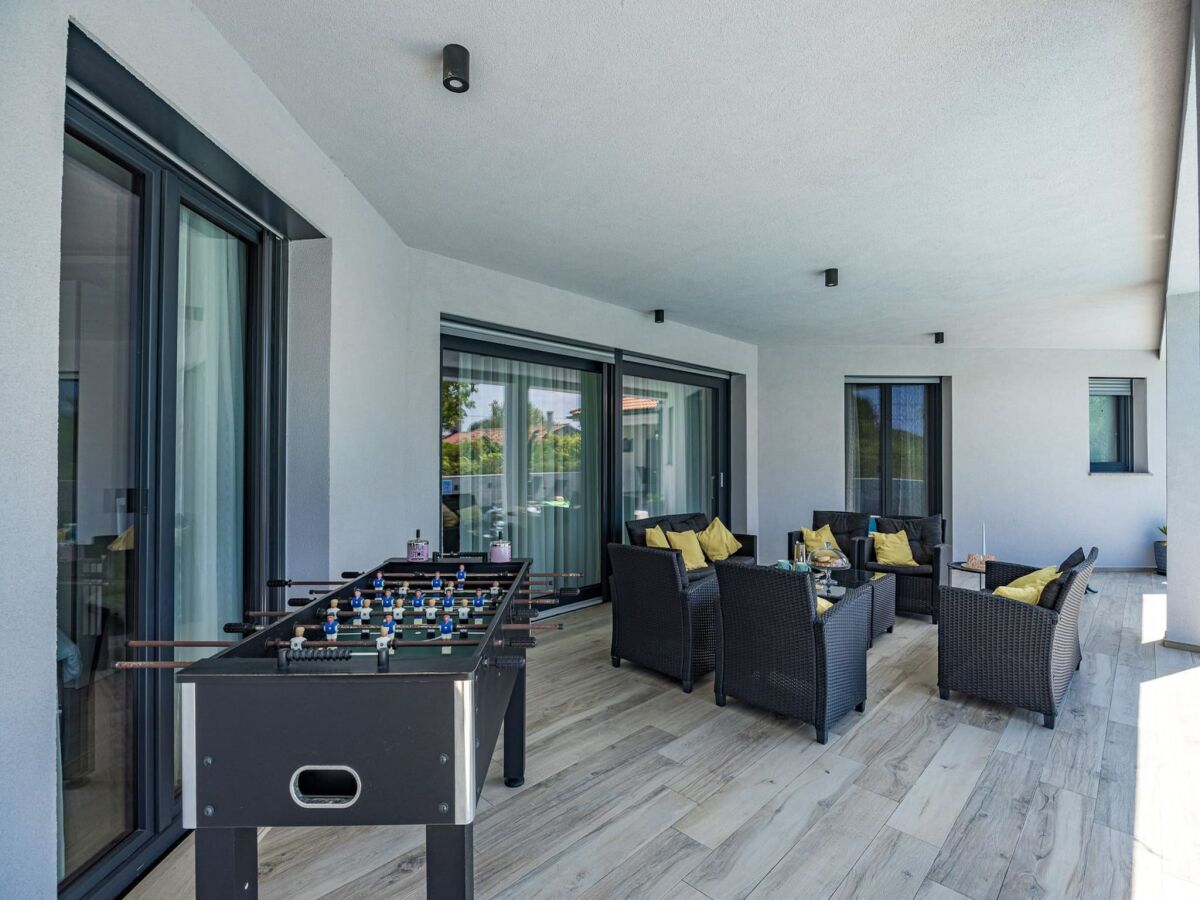 Villa Villa with Private Illuminated Pool - Outdoor photo 5