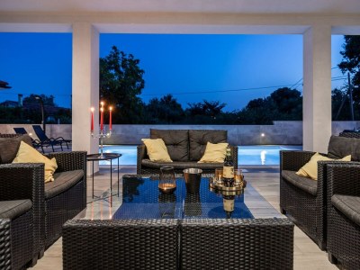 Villa Villa with Private Illuminated Pool - Outdoor photo 21