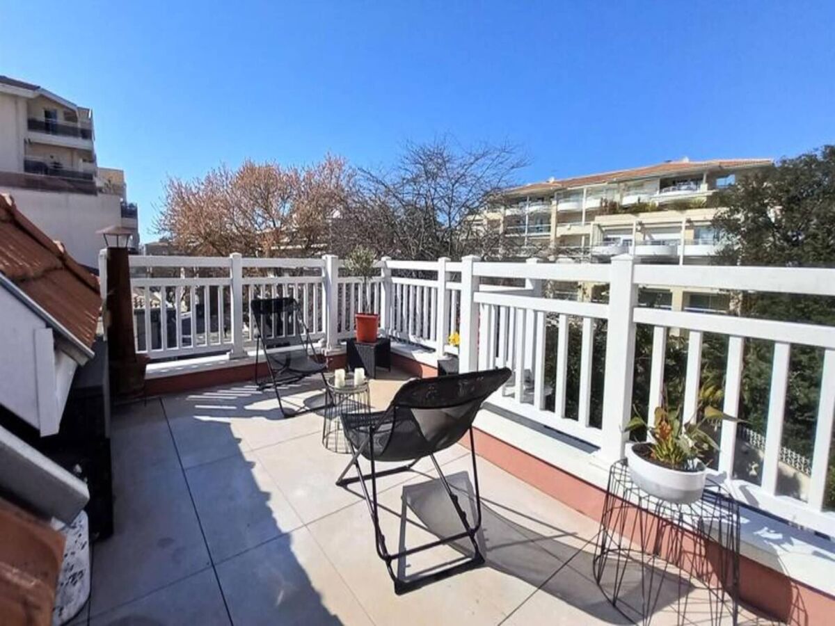 Apartment Dignan Residence