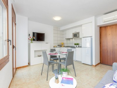 Apartment Apartment in Roses near Nova Beach - Features photo 12