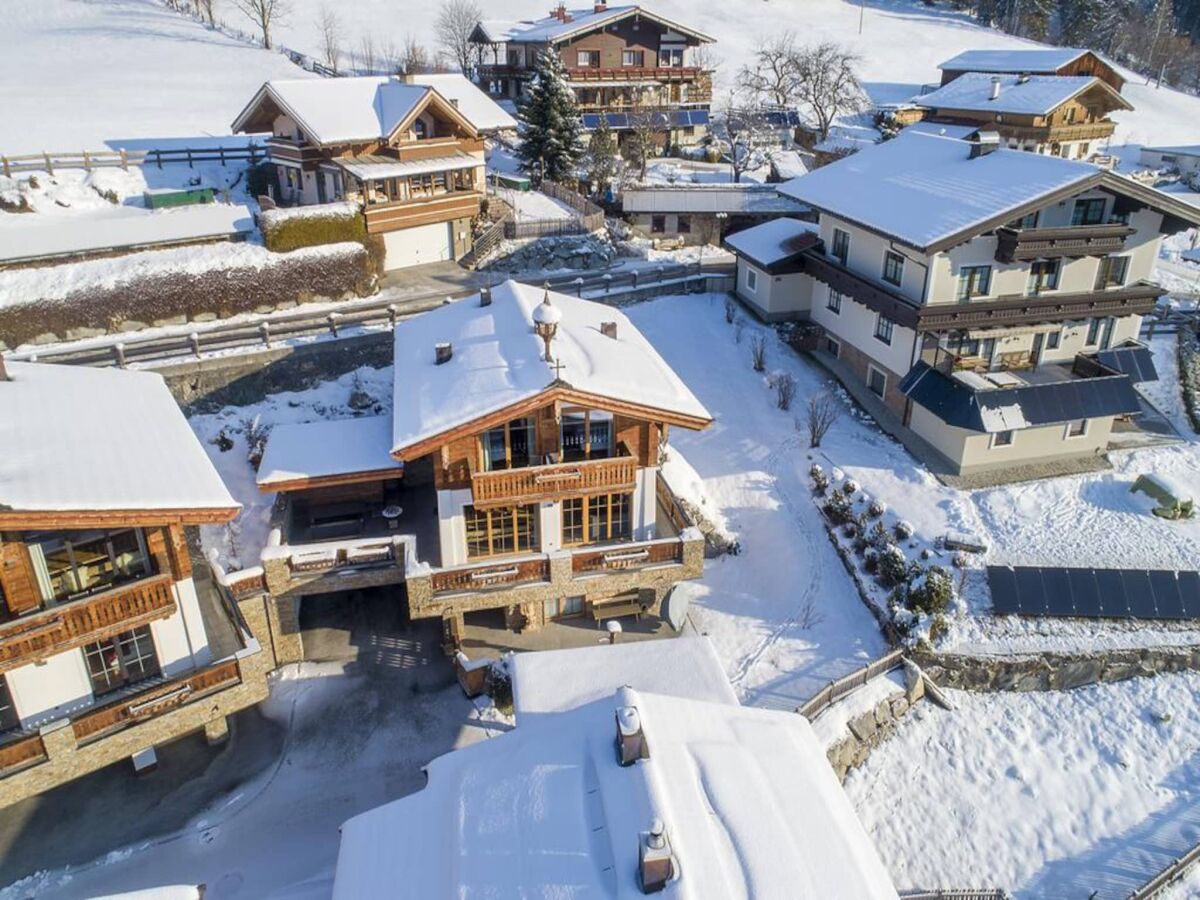 Holiday park Chalet with Sauna and Natural Pool - Outdoor photo 2