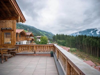 Holiday park Alpine Chalet with Mountain Views - Outdoor photo 8