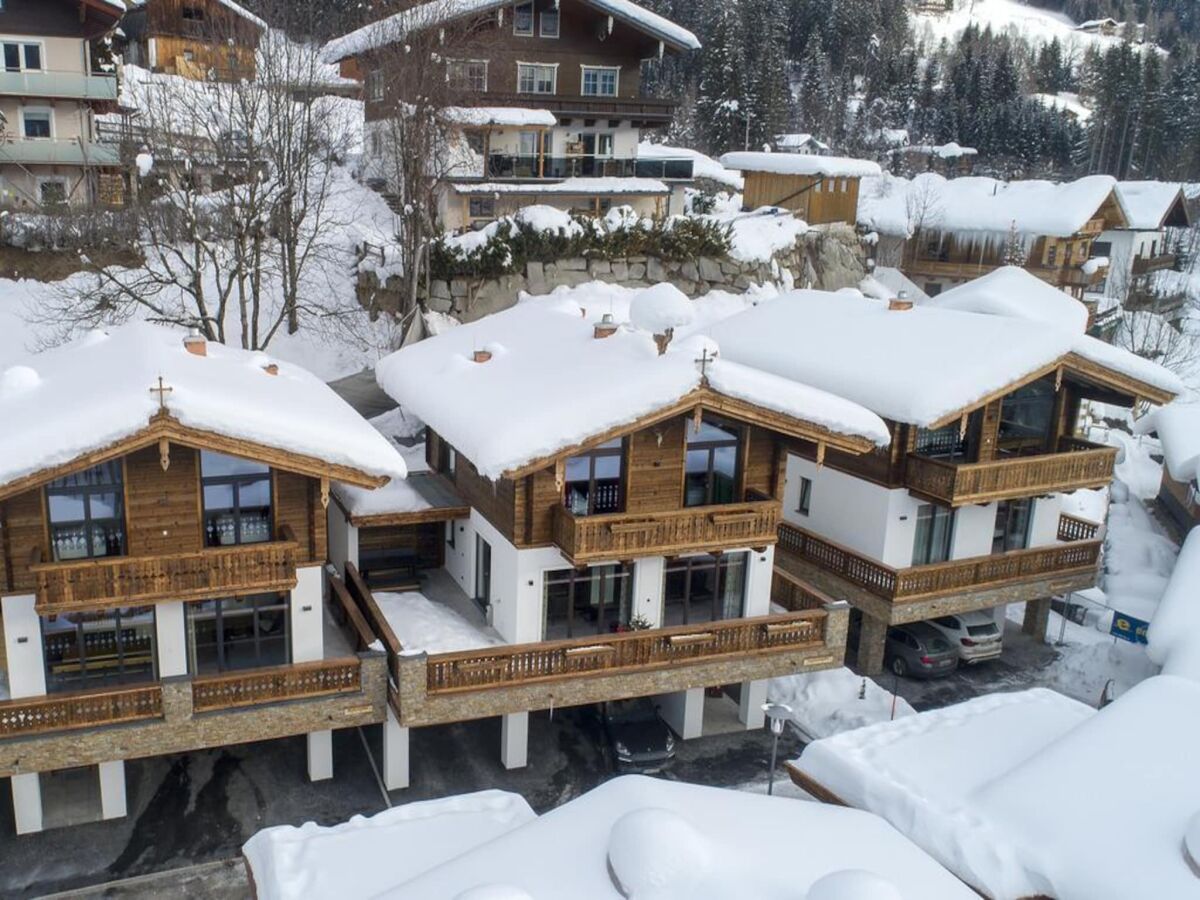 Holiday park Chalet in Neukirchen near Ski Lift - Outdoor photo 3