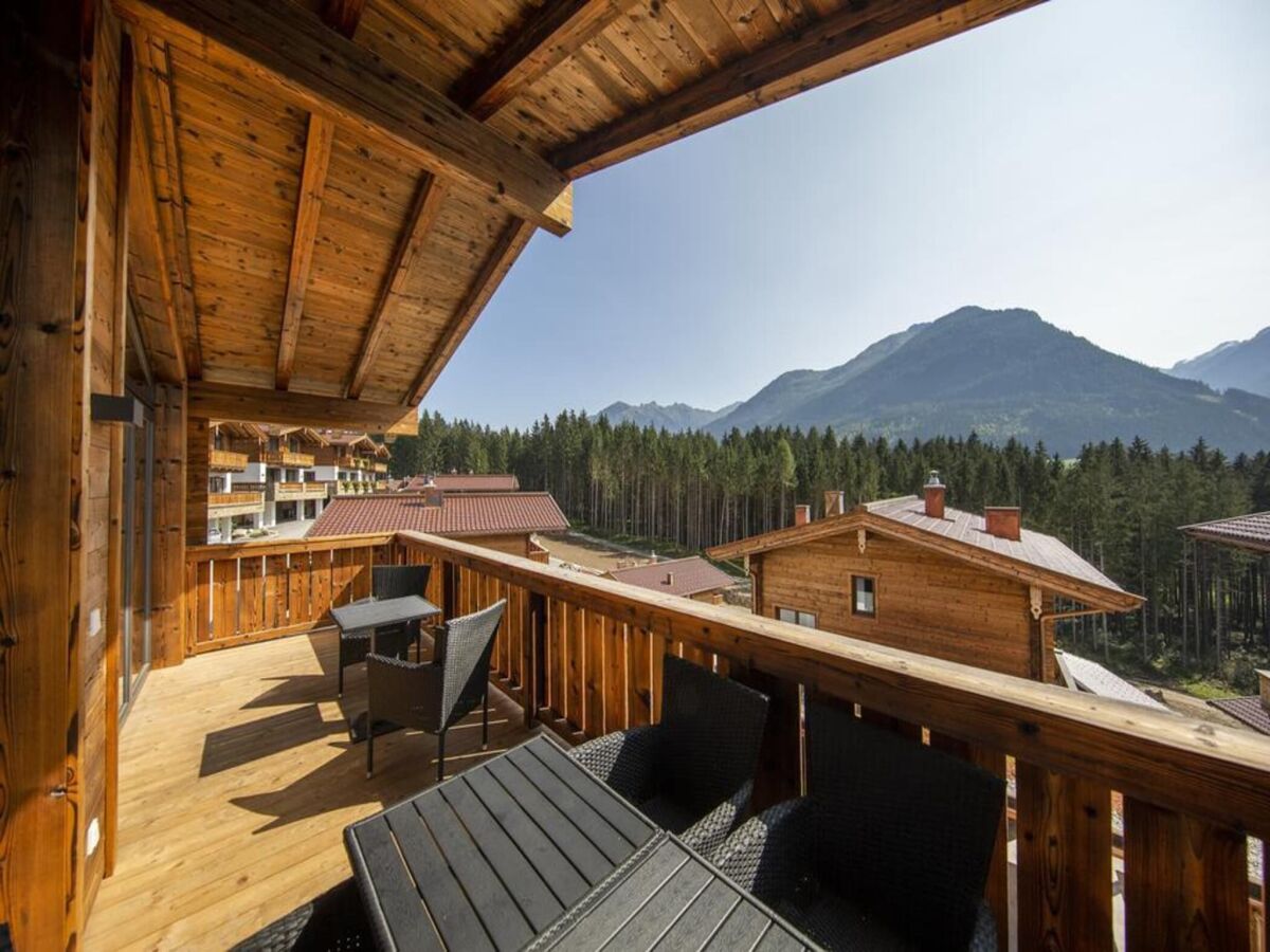 Holiday park Stilvolles Alpenchalet mit Carport - Outdoor photo 4