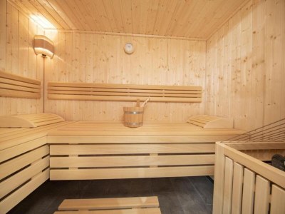 Holiday park Stilvolles Alpenchalet mit Carport - Outdoor photo 33