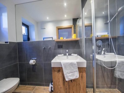 Holiday park Chalet Retreat with Terrace & Sauna - Features photo 24