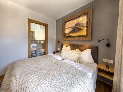 Holiday park Chalet near Slopes, Sleeps 6 - Features photo 20